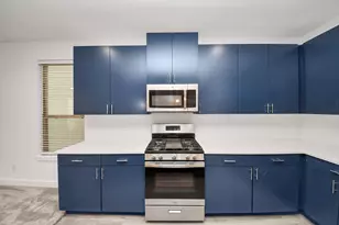 18527 Centro Row, Shenandoah, TX 77385 - Photo 16