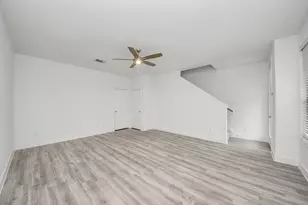 18527 Centro Row, Shenandoah, TX 77385 - Photo 8