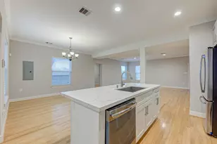 2202 Wentworth St, Houston, TX 77004 - Photo 12