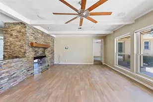 706 Golden Bear Ln, Houston, TX 77339 - Photo 10