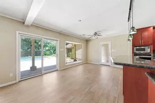 706 Golden Bear Ln, Houston, TX 77339 - Photo 16
