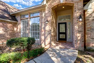 138 Summer Storm Pl, The Woodlands, TX 77381 - Photo 2