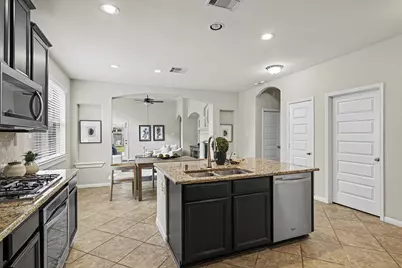 18219 Bridle Meadow Lane, Tomball, TX 77377 - Photo 12