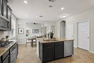 18219 Bridle Meadow Ln, Tomball, TX 77377 - Photo 12