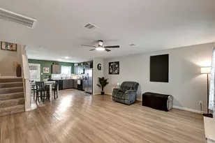950 21st St, Hempstead, TX 77445 - Photo 4