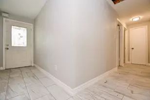 5811 Greencraig Dr, Houston, TX 77035 - Photo 4