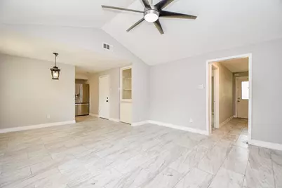 5811 Greencraig Drive, Houston, TX 77035 - Photo 6