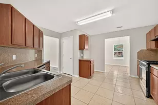 2107 Bishop Hollow Ln, Rosenberg, TX 77471 - Photo 8