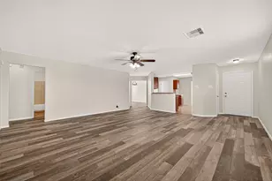 2107 Bishop Hollow Ln, Rosenberg, TX 77471 - Photo 4