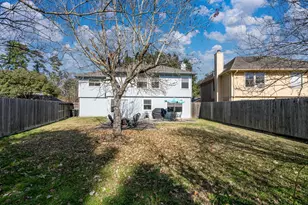 1718 Stonehaven Village Cir, Spring, TX 77386 - Photo 6