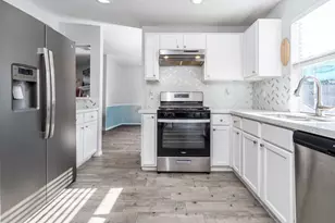 1718 Stonehaven Village Cir, Spring, TX 77386 - Photo 12