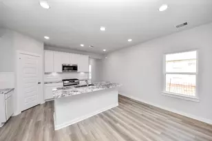 244 Harlingen Dr, Magnolia, TX 77354 - Photo 6