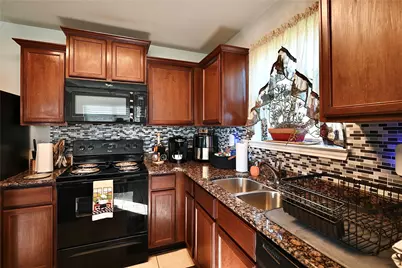 6926 Chessgate Falls Ln, Richmond, TX 77469 - Photo 8