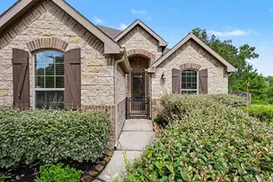 187 Wade Pointe Dr, Montgomery, TX 77316 - Photo 2