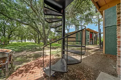 411 Avenue A #2, La Marque, TX 77568 - Photo 18