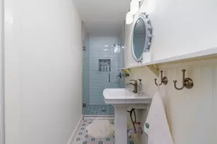 708 Dolphin Dr, Freeport, TX 77541 - Photo 8