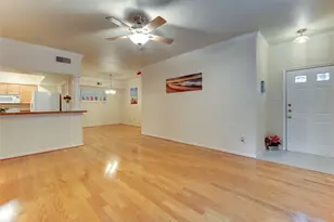2255 Braeswood Park Dr, Houston, TX 77030 - Photo 10