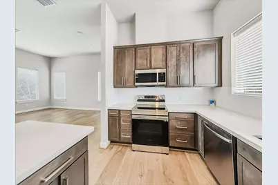 10534 Executive Lake Drive, Stafford, TX 77477 - Photo 8