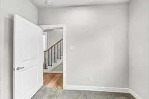 10534 Executive Lake Dr, Stafford, TX 77477 - Photo 14