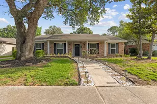 9410 Fairdale Ln, Houston, TX 77063 - Photo 1