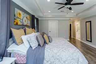 9410 Fairdale Ln, Houston, TX 77063 - Photo 24