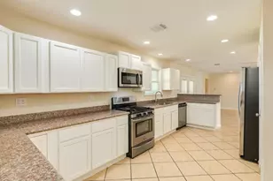 3206 Pine St, Galveston, TX 77551 - Photo 12