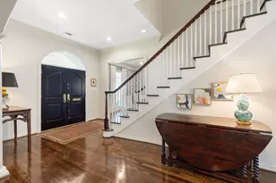 4709 Welford Dr, Bellaire, TX 77401 - Photo 2