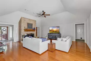 4315 Terrace Pines Dr, Houston, TX 77345 - Photo 10