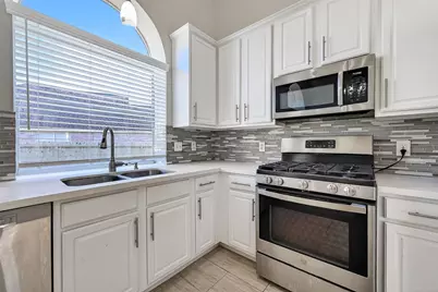 17711 Shelby Oaks Circle, Richmond, TX 77407 - Photo 10