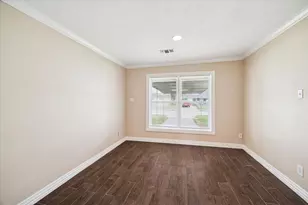 434 Meters St, Houston, TX 77020 - Photo 8
