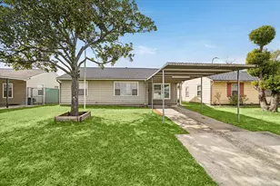 434 Meters St, Houston, TX 77020 - Photo 1