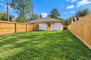 9119 Sherbourne St, Houston, TX 77016 - Photo 6