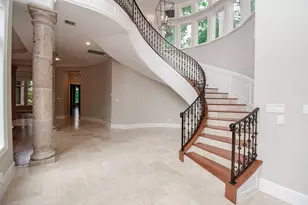 11910 Heritage Ln, Houston, TX 77024 - Photo 8