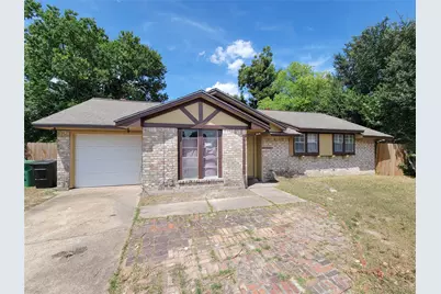 8618 Iron Liege Court, Houston, TX 77088 - Photo 2