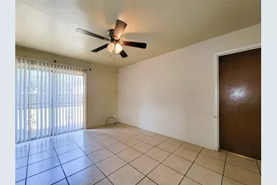 8618 Iron Liege Court, Houston, TX 77088 - Photo 18