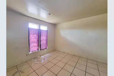 8618 Iron Liege Court, Houston, TX 77088 - Photo 6