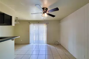 8618 Iron Liege Ct, Houston, TX 77088 - Photo 8