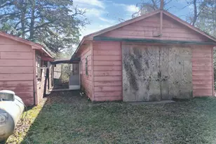 186 Shelter Ln, Livingston, TX 77351 - Photo 20