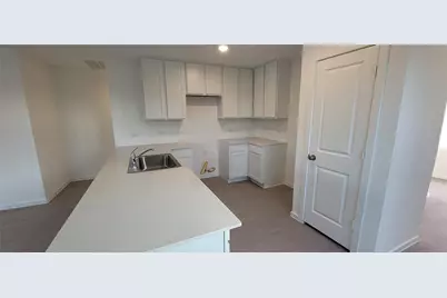 7618 Barcelona Springs, Richmond, TX 77469 - Photo 8