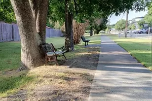 8947 Gaylord Dr, Houston, TX 77024 - Photo 26