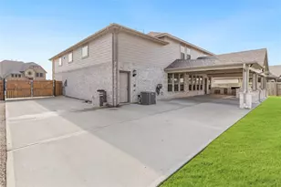 15003 Gulfstream Park Ave, Mont Belvieu, TX 77523 - Photo 36