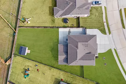 15003 Gulfstream Park Avenue, Mont Belvieu, TX 77523 - Photo 42