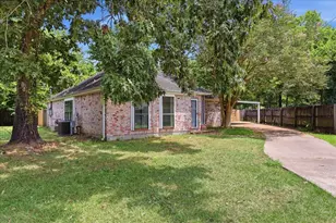 7215 Pleasant Bend Dr, Beaumont, TX 77708 - Photo 30