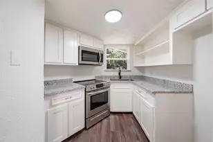26608 Quail Ct, Huntsville, TX 77320 - Photo 8