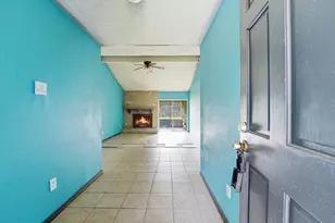 4415 Crofter Glen Dr, Friendswood, TX 77546 - Photo 4