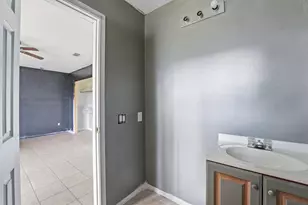 4415 Crofter Glen Dr, Friendswood, TX 77546 - Photo 20