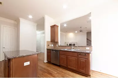 3206 Holly Thicket Drive, Houston, TX 77042 - Photo 18