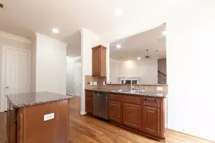 3206 Holly Thicket Dr, Houston, TX 77042 - Photo 16