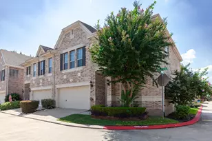 3206 Holly Thicket Dr, Houston, TX 77042 - Photo 2