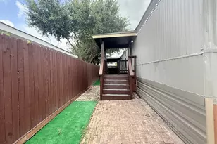 1619 Avenue D, Fresno, TX 77545 - Photo 18